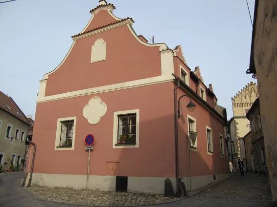 Svatošova 8 (Tábor)
