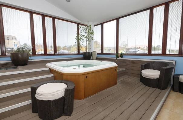 Golfový hotel v Berouně s neomezeným wellness a lahví prosecca