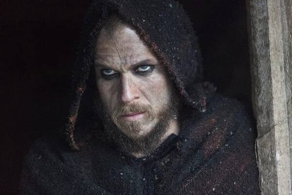Vikingové - Jól - Z filmu - Gustaf Skarsgård