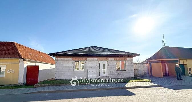 Prodej rodinného domu, pozemek 918 m² - Tasovice-Znojmo