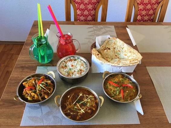 Vegetariánské či kuřecí indické menu: Rajma Masala i South Indian Chi Masala