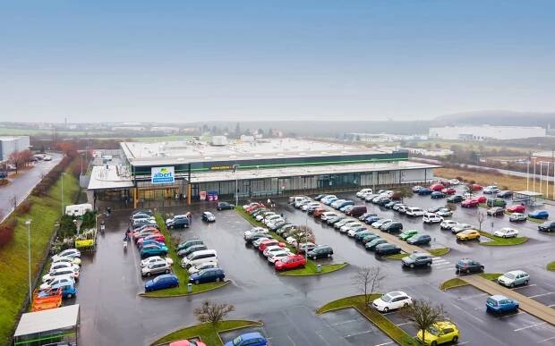 Retail park Most jako součást fondu FKI | ZDR Investments