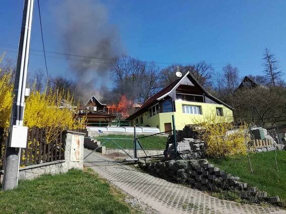 V Bílovicích nad Svitavou shořela chata, škoda je milion korun