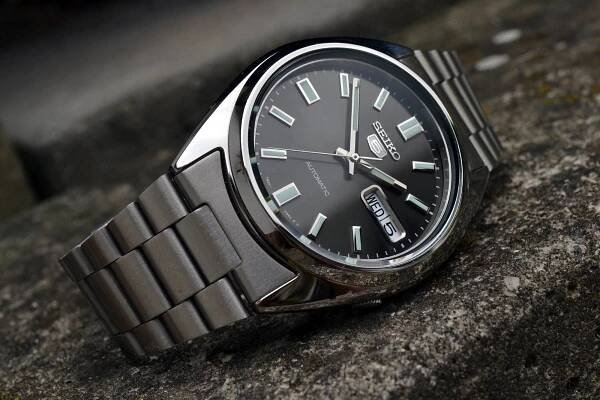 SEIKO SNXS79 - SEIKO 5 - ZNAČKY