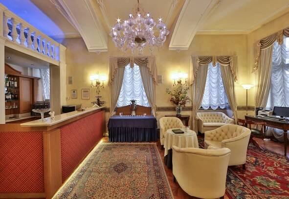 Hotel Best Western Plus Genova, Itálie Piemonte - 7 739 Kč Invia