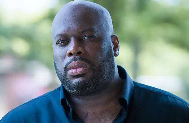 Morris Robinson headshot