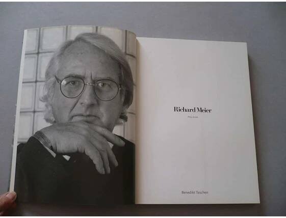 Richard Meier - Antikvariát Valentinská