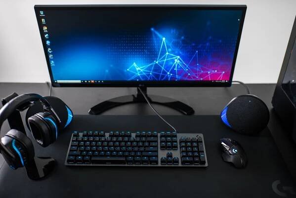 Logitech G přichází s G502 LIGHTSPEED, bezdrátovou variantou nejoblíbenější herní myši na světě – PressOffice