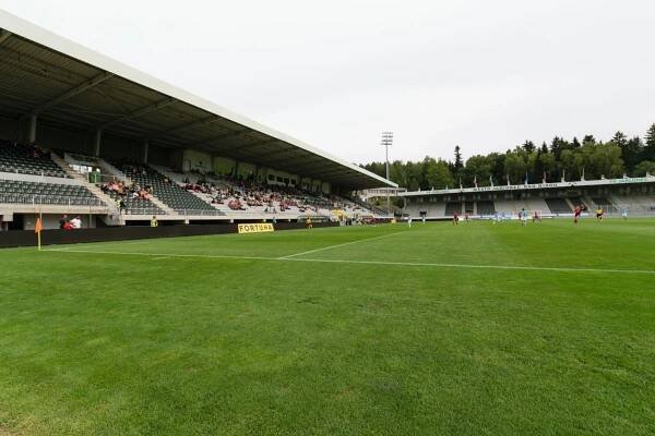 Soubor:Stadion Střelnice 6633.jpg – Wikipedie