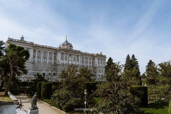 zahrada sabatiny madrid královský palác