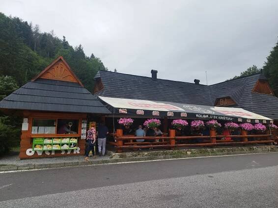 Fotogalerie • Koliba u Sv. Krištofa (Restaurace a pohostinství) • Mapy.com
