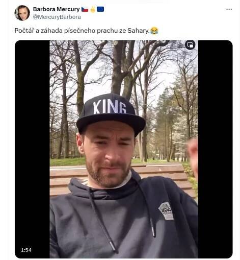 Předmětem konspiračních teorií se stal i saharský písek
