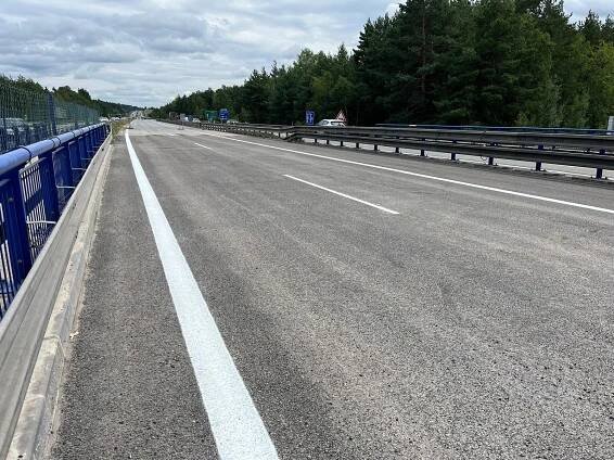 Začínají opravy pod dálničním mostem u Jihlavy. Práce omezí sjezd a nájezd na D1