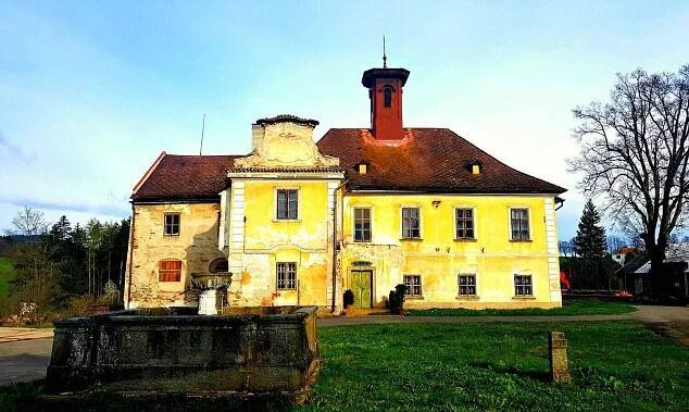 Zámek Nemilkov - Velhartice, Šumava a Lipno | Regiontourist.cz