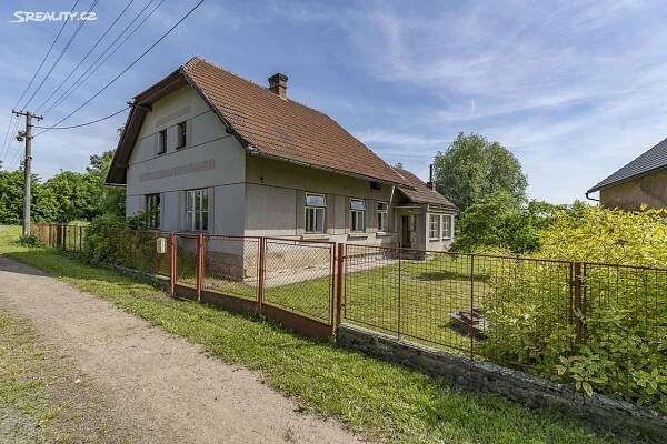 Prodej 1/2 rodinného domu ve Starých Smrkovicích
