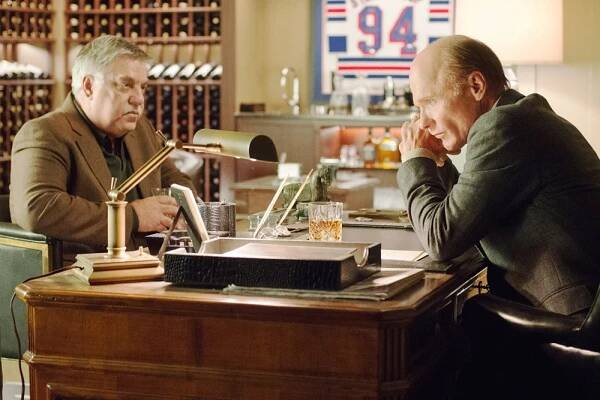 RUN ALL NIGHT, l-r: Bruce McGill, Ed Harris, 2015. ph: Myles Aronotwitz/©Warner Bros. Pictures