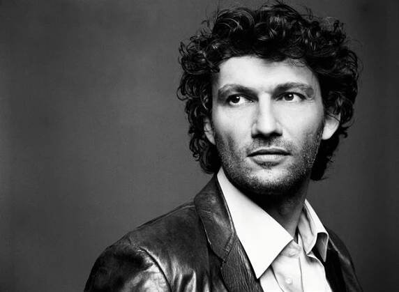 Jonas Kaufmann se zpěvem v češtině nepočítá, do Krumlova se ale těší