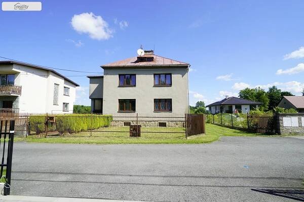 Prodej rodinného domu 145 m2, pozemek 2 313 m2 | Reality.iDNES.cz 