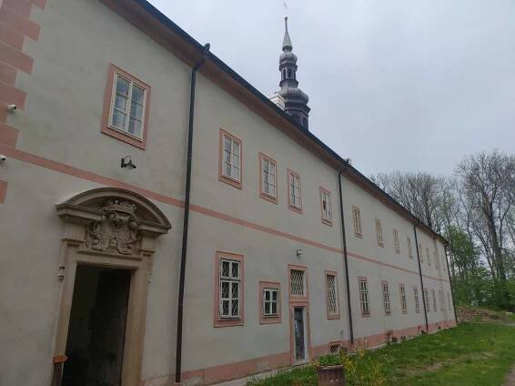 Klášter v Hájku a hájecká poutní cesta. Barokní duchovno, které žije dodnes | Vltava