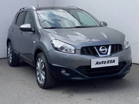 Nissan Qashqai 2.0i 4x4,Tekna,bixen,panor