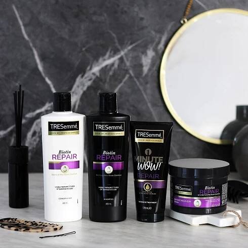 TRESemmé Šampon Biotin + Repair 7 na obnovu poškozených vlasů