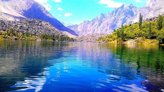 Upper Kachura Lake