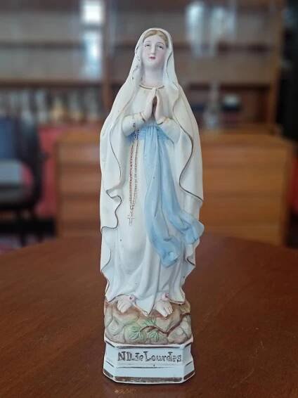 Starožitná porcelánová soška panenka Marie  - Starožitnosti a umění