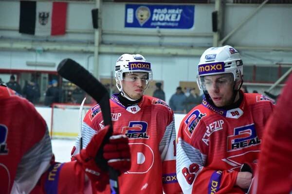 Bruslili, makali, dřeli... Ale na Vsetín to nestačilo. Dynamo v play-off končí
