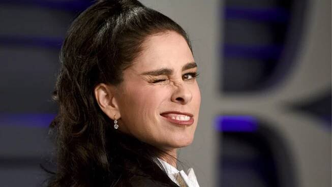 Sarah Silverman Wants Chelsea Peretti to Host Oscars 2020