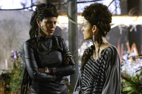 Merle Dandridge, Chelsea Gilligan - Láska ve hvězdách - An Old Accustom'd Feast - Z filmu