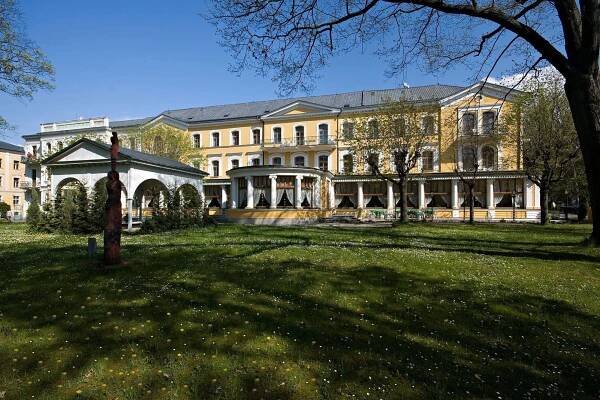 Lázeňský hotel Belvedere | LázněTour.cz