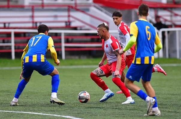 FC Slavia Karlovy Vary – FC Viktoria Mariánské Lázně 1:2 (1:0).