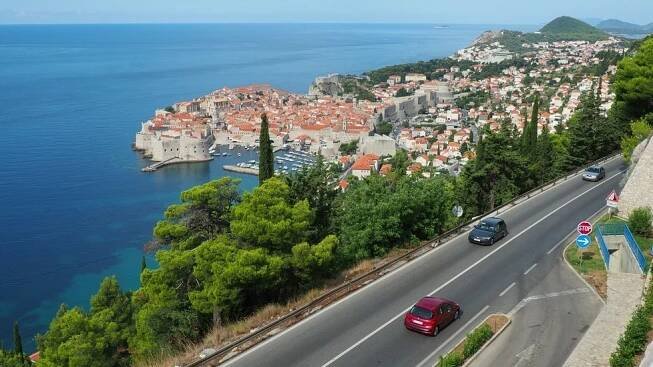Chorvatský ostrov se vzbouřil: Obyvatelé vyhnali turisty a blokovali lodě