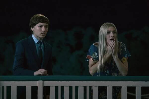 Ozark - Nerozluční přátelé - Z filmu - Skylar Gaertner, Sofia Hublitz