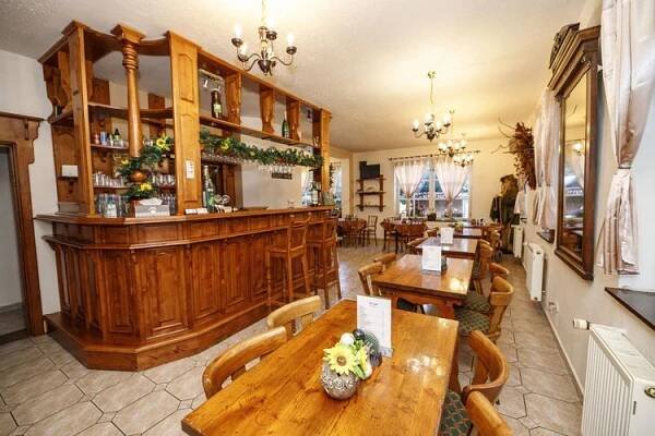 Letní dovolená s bohatou polopenzí formou bufetu za 1 150 Kč Harrachov, Nový Svět Hotýlek a Restaurace Na Mýtě • Firmy.cz