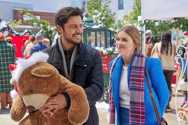 Tyler Hynes’ Hallmark Movies Guide and Unofficial Ranking