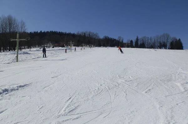 Skiareál Sklenařice  - vlek Metlák a Sklenařičák foto 5
