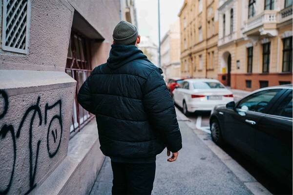 Herec Martin Klinčúch: Rodina ma drží pri zemi, jednou nohou som stále doma na dedine | Sóda
