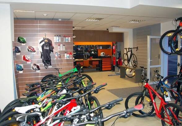 Prodejna KUR sport Ústí nad Labem | KUR sport | horská a dětská kola, elektrokola, komponenty, lyže, oblečení