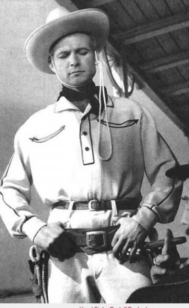 Karel Fiala (95) jako legendární Limonádový Joe. Kdo ho měl původně hrát a jakou hlášku si půjčil Schwarzenegger?