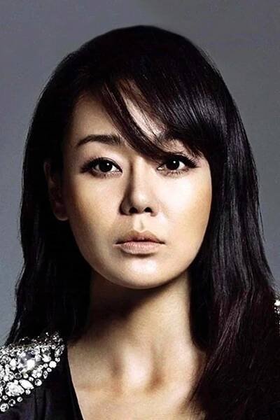 Yunjin Kim herečka