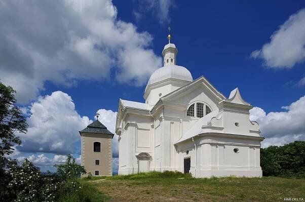Kaple sv. Šebestiána  a zvonice na Svatém kopečku Mikulov