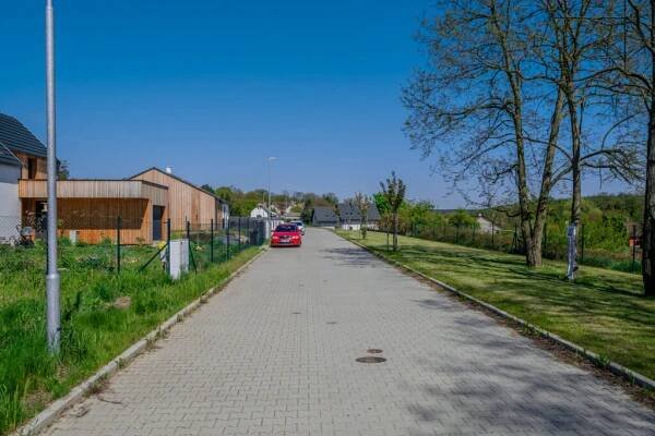 Prodej | Stavební pozemek - Mělnická Vrutice - Viktor Janovský