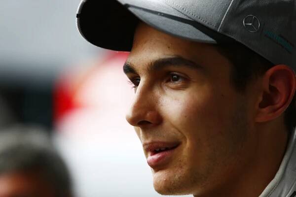 F1 - Manor Racing signs Esteban Ocon