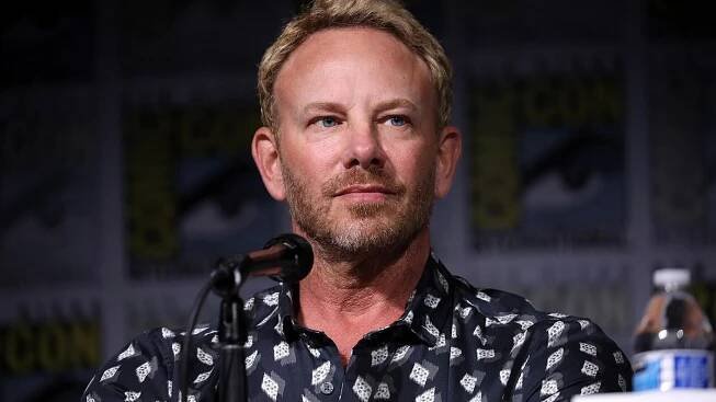 Ian Ziering: Od Beverly Hills ke Žralokonádu. Z miláčka teenagerů se stal herec béčkových hororů - Médium.cz