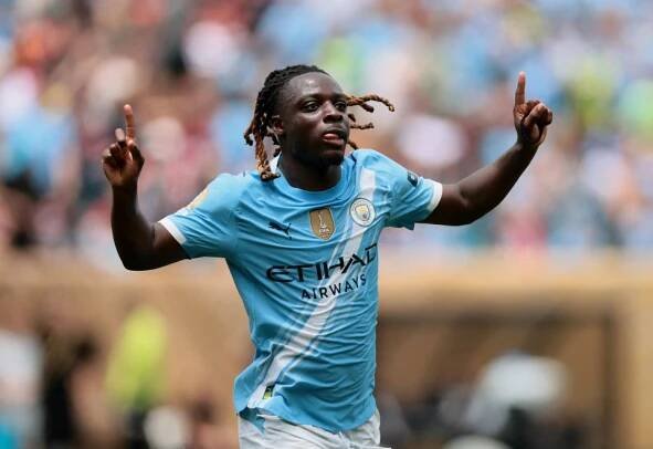 Dva góly do poločasu stačily Manchesteru City k vítěznému vstupu do MS klubů, Real jen remizoval