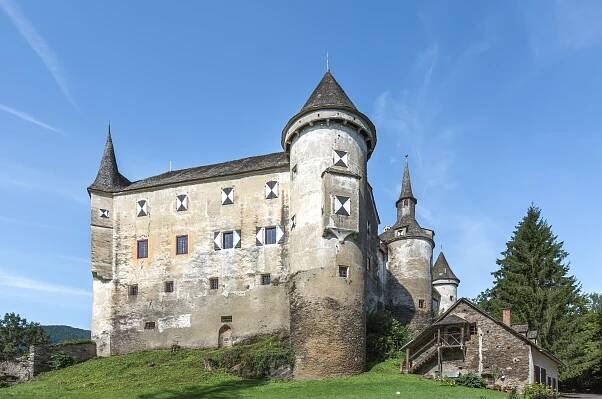 File:Frauenstein Schloss Frauenstein Ost-Ansicht 15082019 6966.jpg - Wikimedia Commons