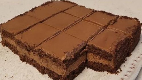 Chutný a jednoduchý čokoládový dort s lahodným krémem - Babiccin Tip