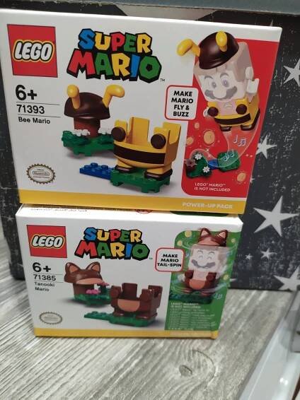 Nové oblečky pro lego Mario Tomášek už má svou základní sadu, Martínek by si Maria od Ježíška přál taky. Tak dostane rovnou i obleček.