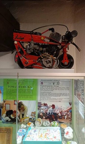 Květinová farma Pelhřimov, Muzeum rekordů a Ski areál Křemešník – Krajánek Rádia BLANÍK